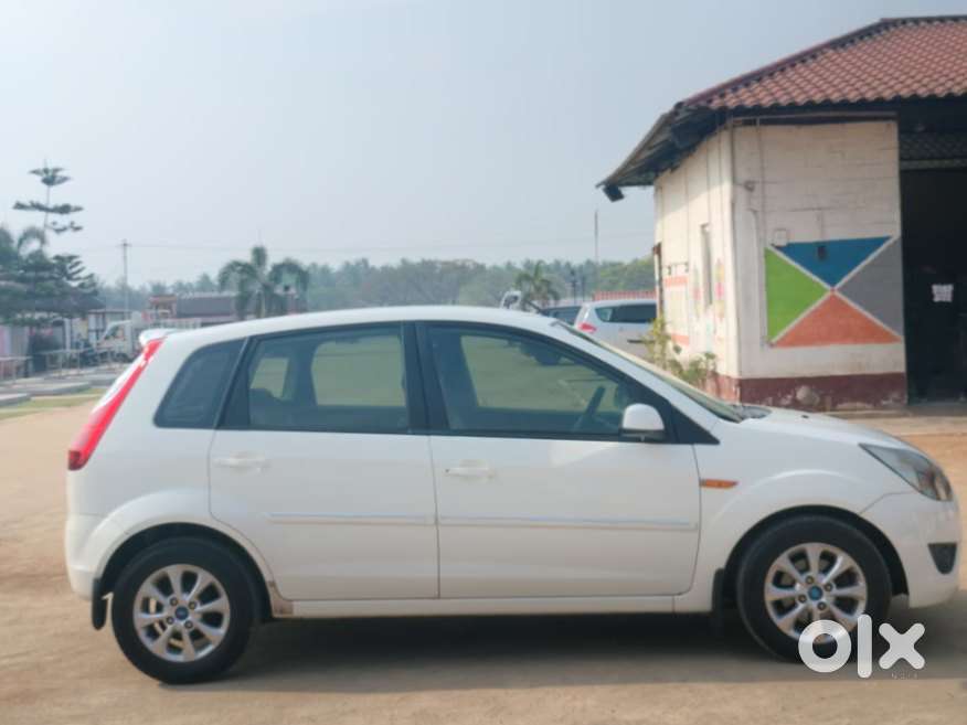 Ford Figo 2010-2012 Diesel Zxi, 2012, Diesel