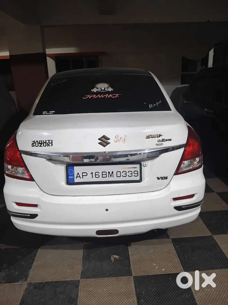 Suzuki  Swift Dezire Showroom Maintanence 70% Tyres 20-25 Mileage