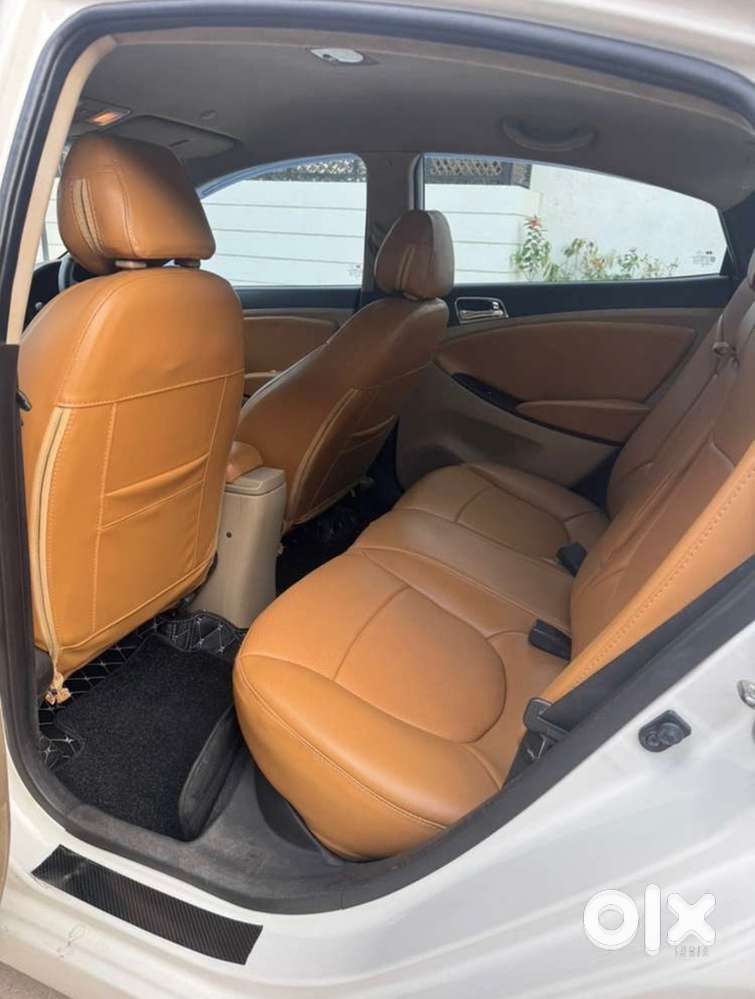 Hyundai Fluidic Verna 2014