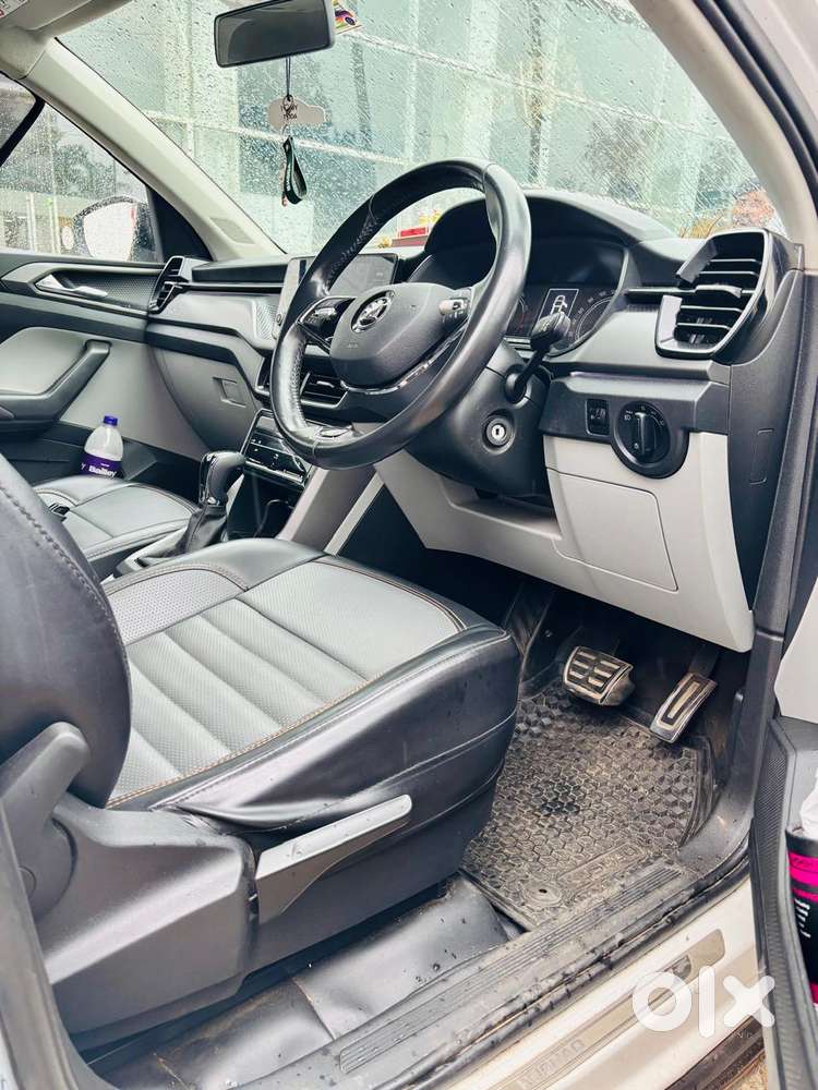 Skoda Kushaq 1.0 Tsi Ambition At, 2023, Petrol