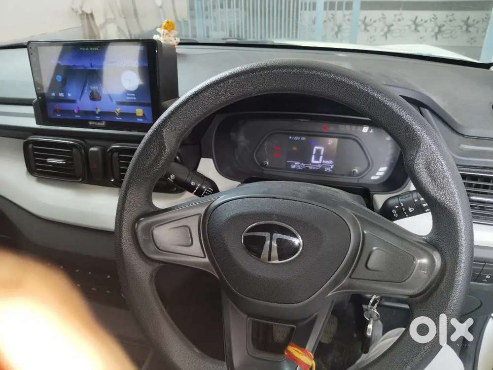 Tata Punch Revotron 2025 Pure