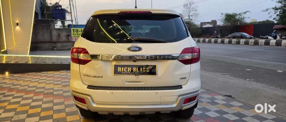 Ford Endeavour 3.2 Titanium At 4x4, 2017, Diesel