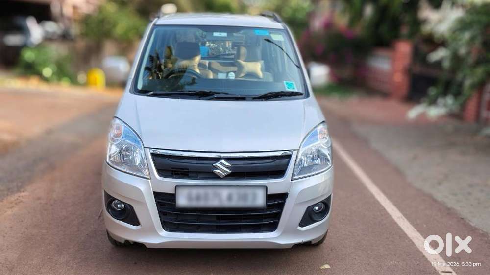 2018 Automatic Wagonr Vxi, Silky Silver, Mint Condition