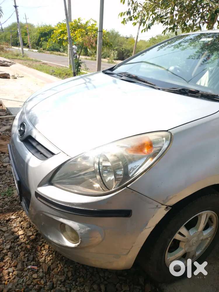 Hyundai I20 Petrol And Cng Well Maintained
