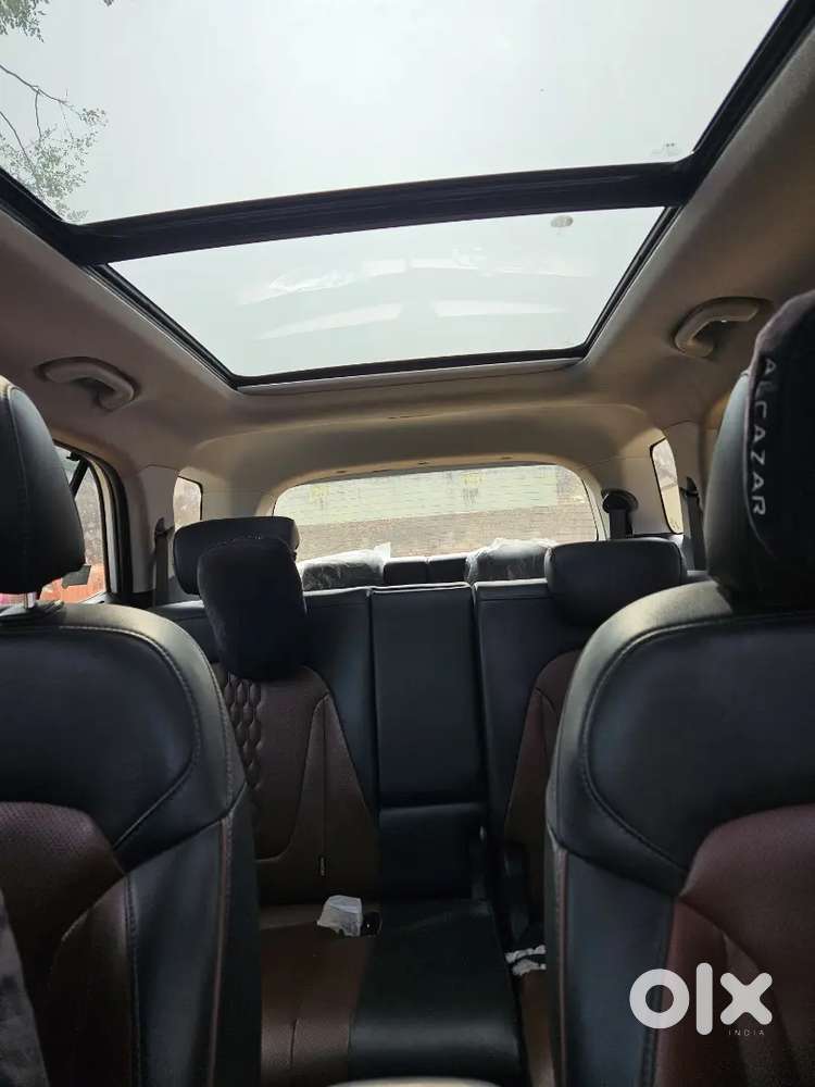 Hyundai Alcazar 3 Petrol Well Maintained