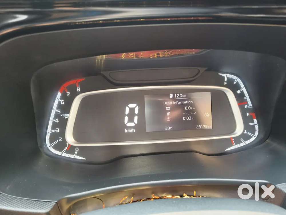 Kia Sonet 2024 Petrol 25000 Km Driven