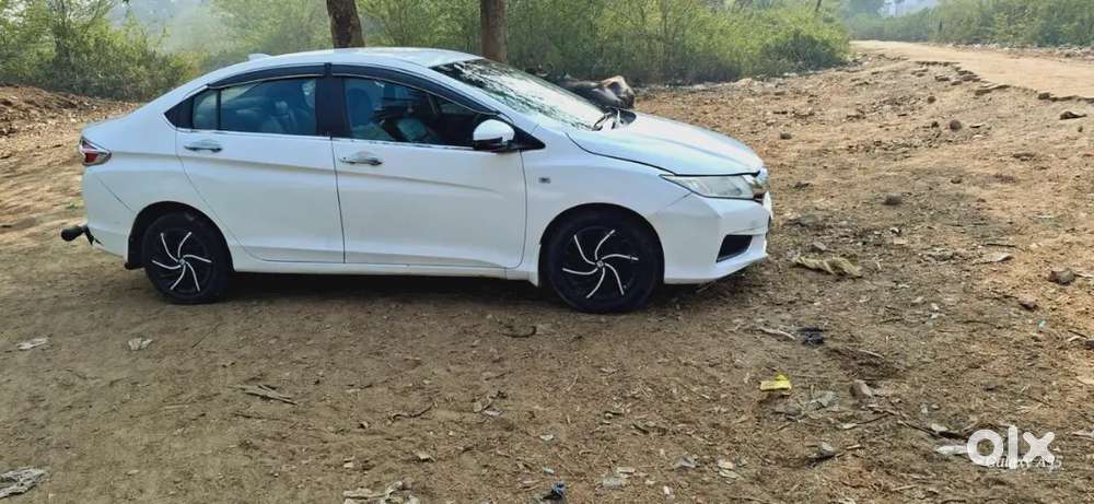 Honda City 1.5 V 2016