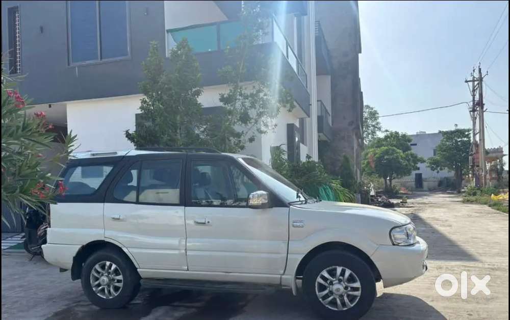 Tata Safari Me Koi Kaam Nahi Hai Gadi Number, 0001 He
