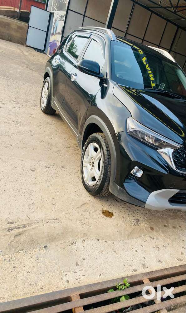 Kia Sonet, 2021, Petrol