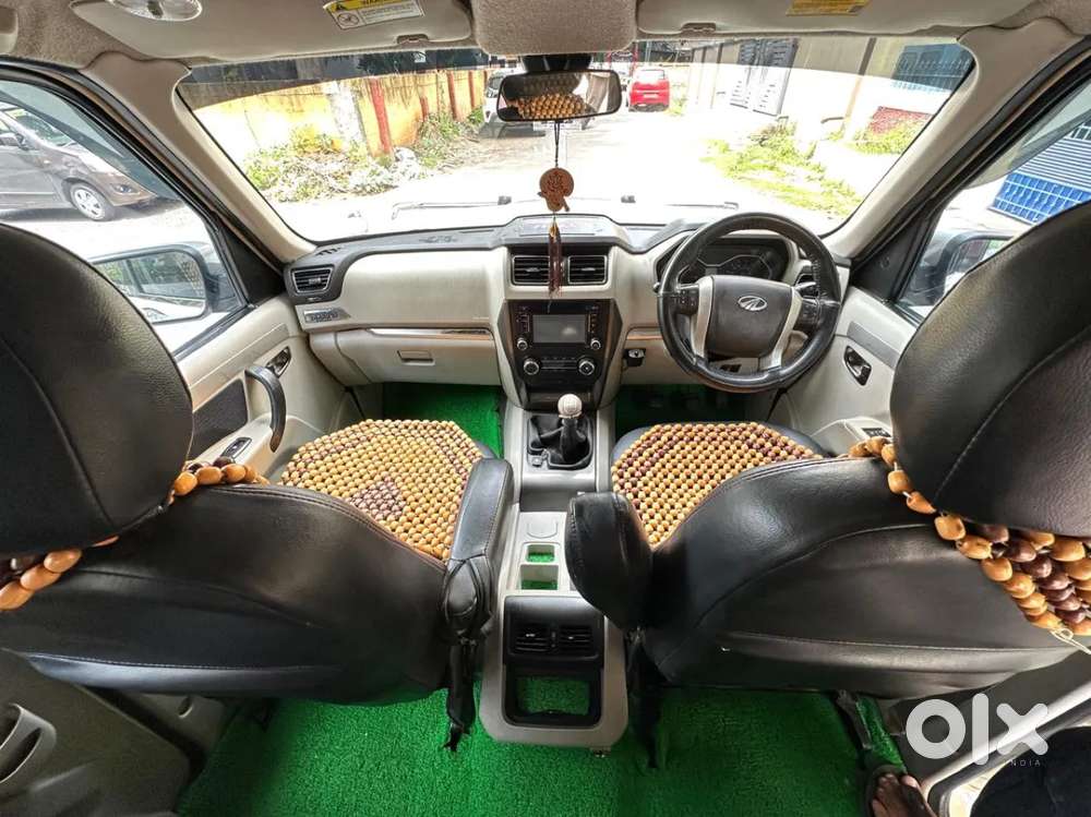 Mahindra Scorpio S10, 2016, Diesel