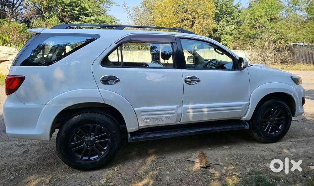 Toyota Fortuner 3.0 4x2 Mt, 2014, Diesel