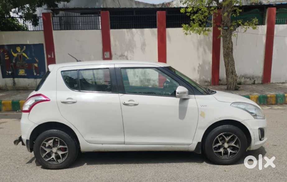 Maruti Suzuki Swift Vxi, 2015, Petrol