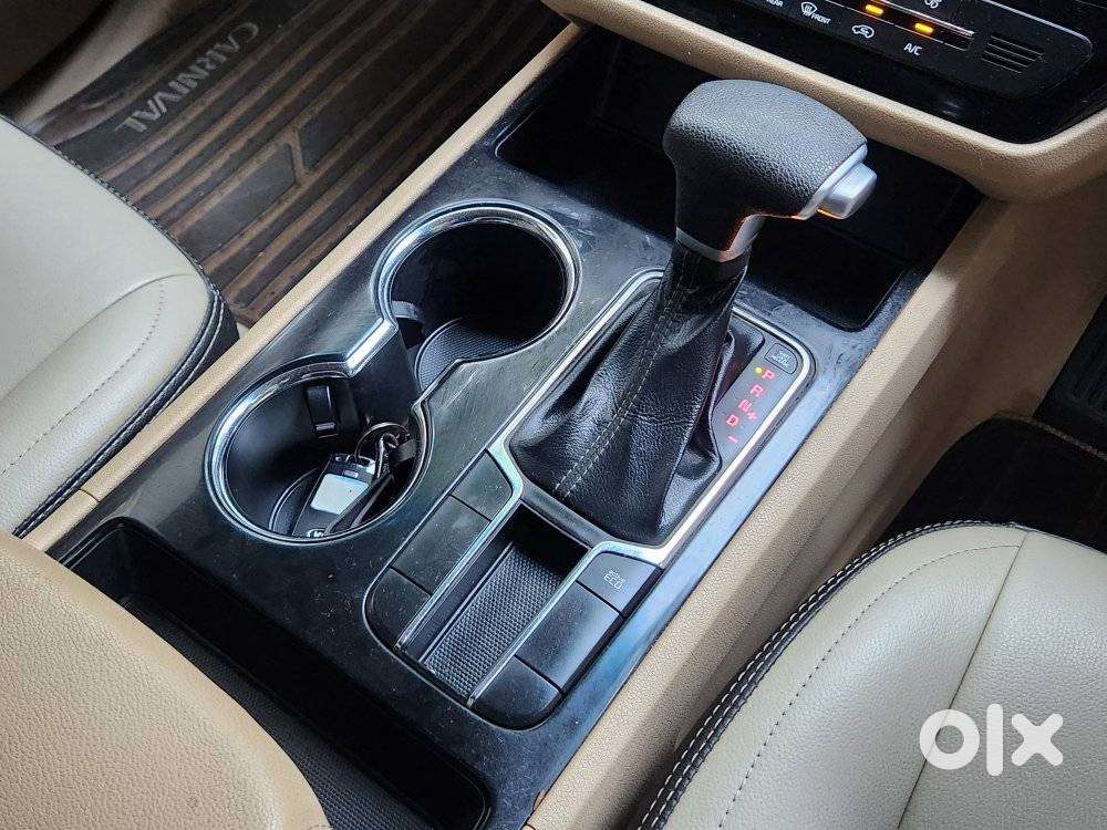 Kia Carnival Premium, 2020, Diesel