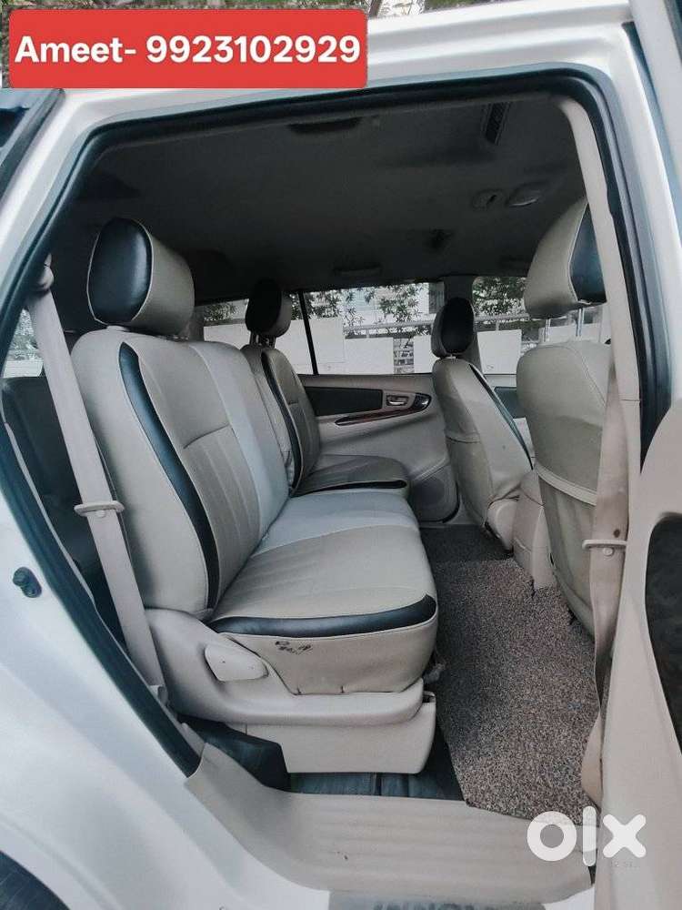 Toyota Innova 2.5 Vx 8 Str, 2012