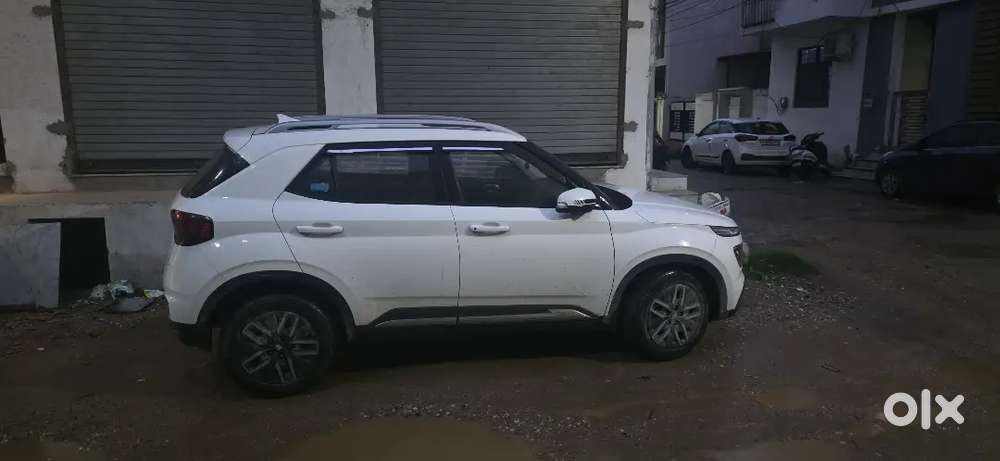 Hyundai Venue 2021 Diesel Excellent Condition Ownby Dental Surgeon