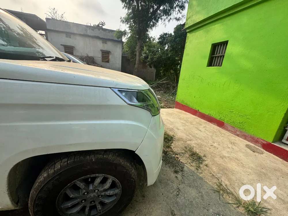 Mahindra Tuv 300 2018