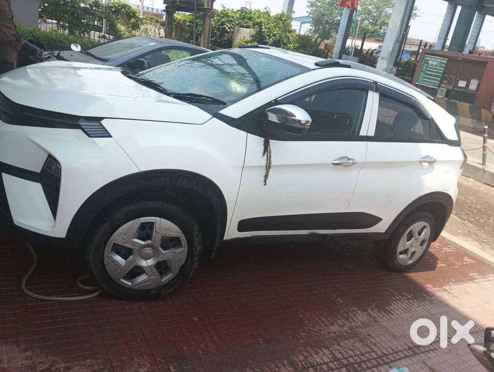 Tata Nexon Smart 1.2 Revotron Petrol 5 Mt, 2024, Petrol