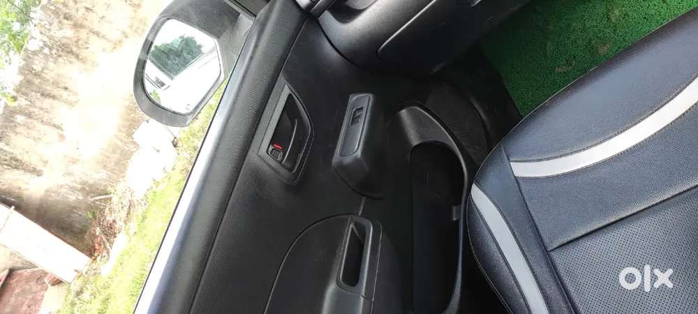 Maruti Suzuki Swift Lxi 2015
