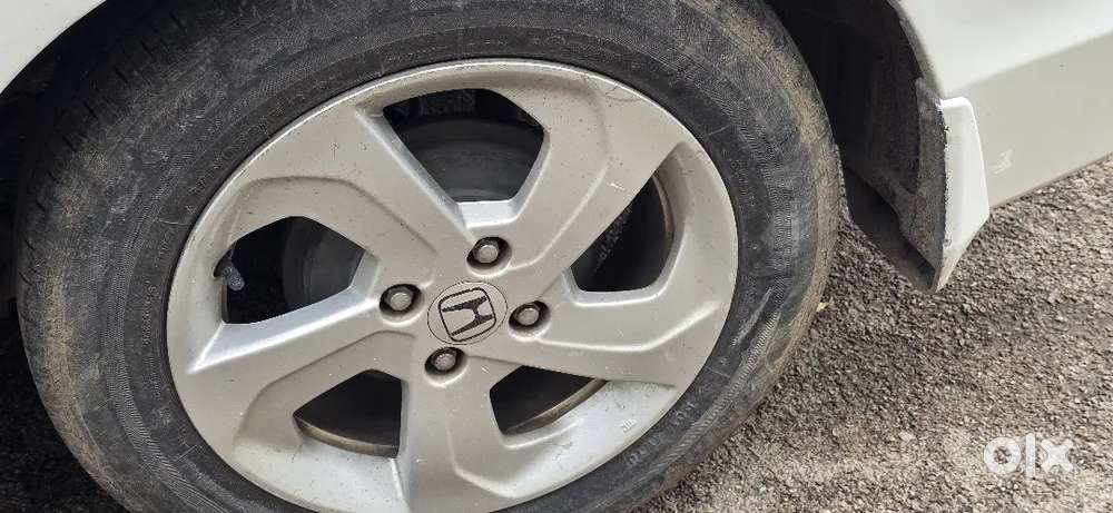 Honda City V At 2014 Well Maintain Car With Sunroof Top Model