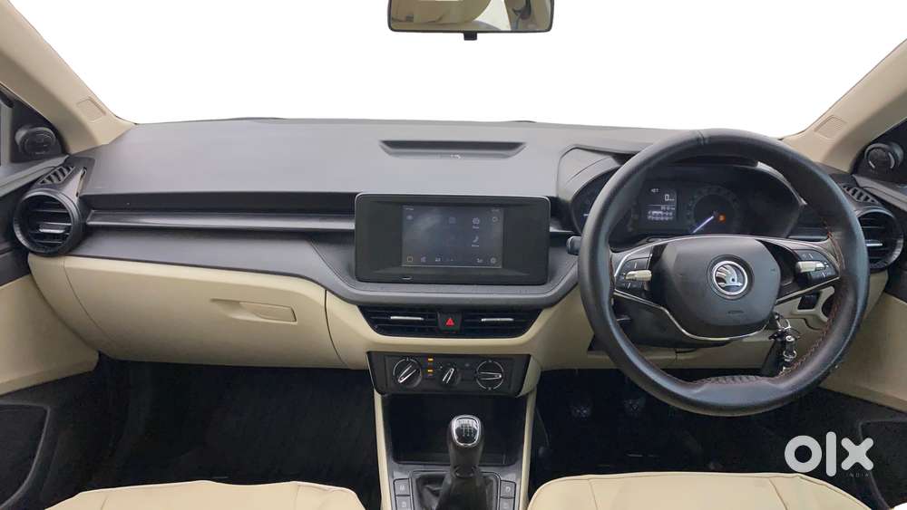 Skoda Slavia Ambition 1.5l Tsi Mt, 2022, Petrol