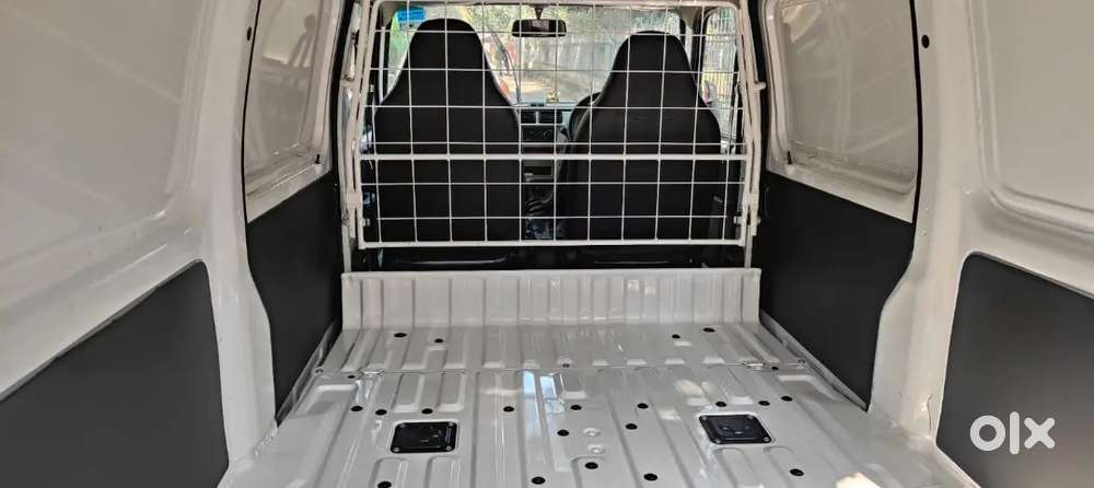 Maruti Suzuki Eeco 2023 Petrol 800 Km Driven