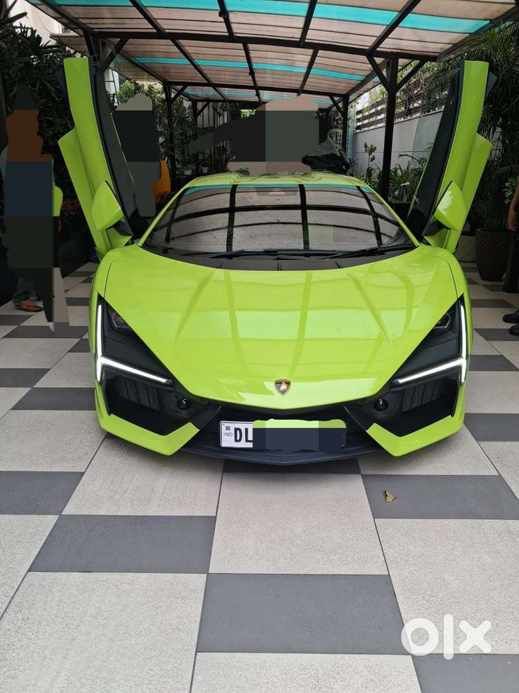 Lamborghini Revuelto Standard, 2026, Petrol