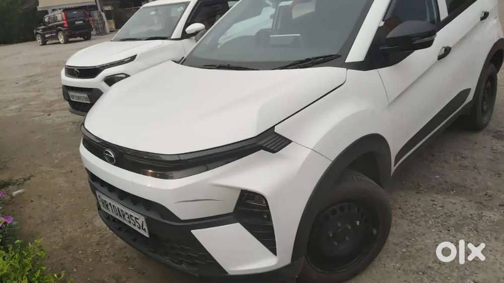 Tata Nexon 2023 Petrol 32000 Km Driven
