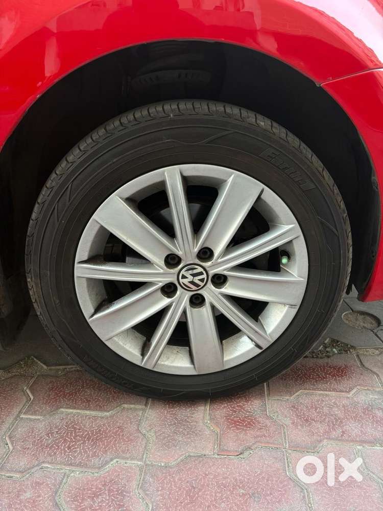 Volkswagen Vento 1.2 Tsi Highline At, 2018, Petrol