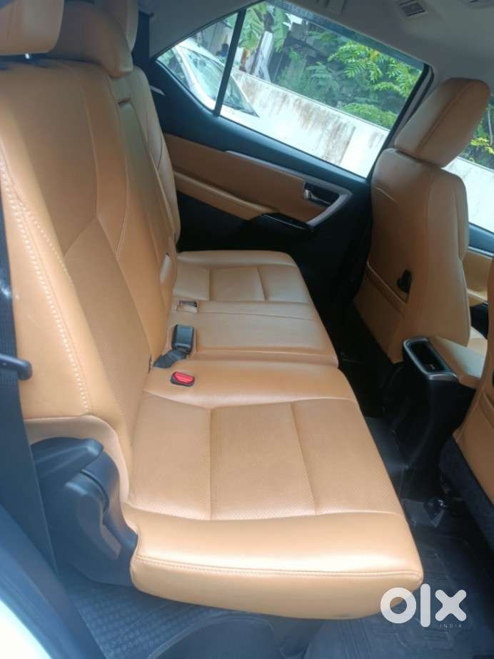 Toyota Fortuner [2021-ongoing] 2.8 2wd Diesel At, 2022, Diesel