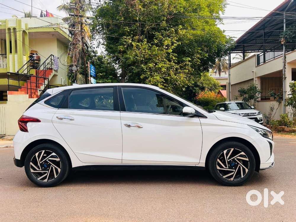 Hyundai I20 Petrol Asta Option, 2024, Petrol