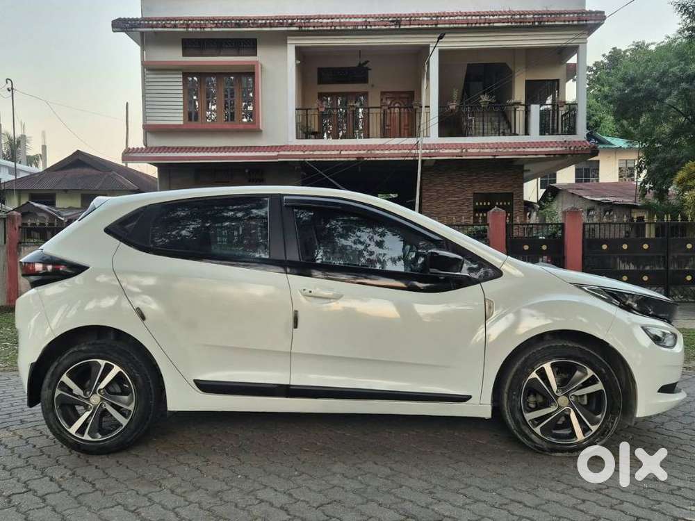 Tata Altroz Xz, 2021, Petrol