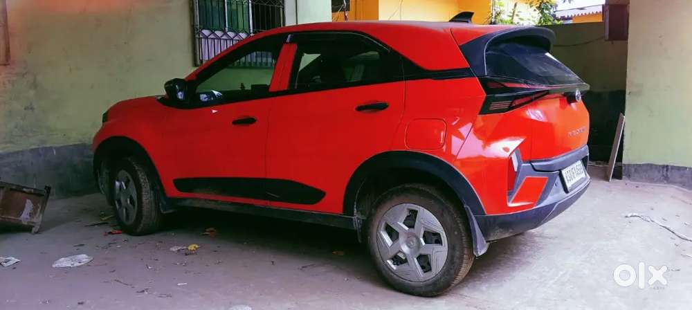 Tata Nexon Petrol Smart 2024 Manual