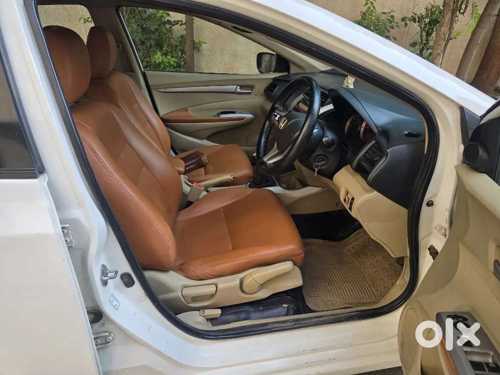 One Of The Best Self Driven Car,brand New Interiors