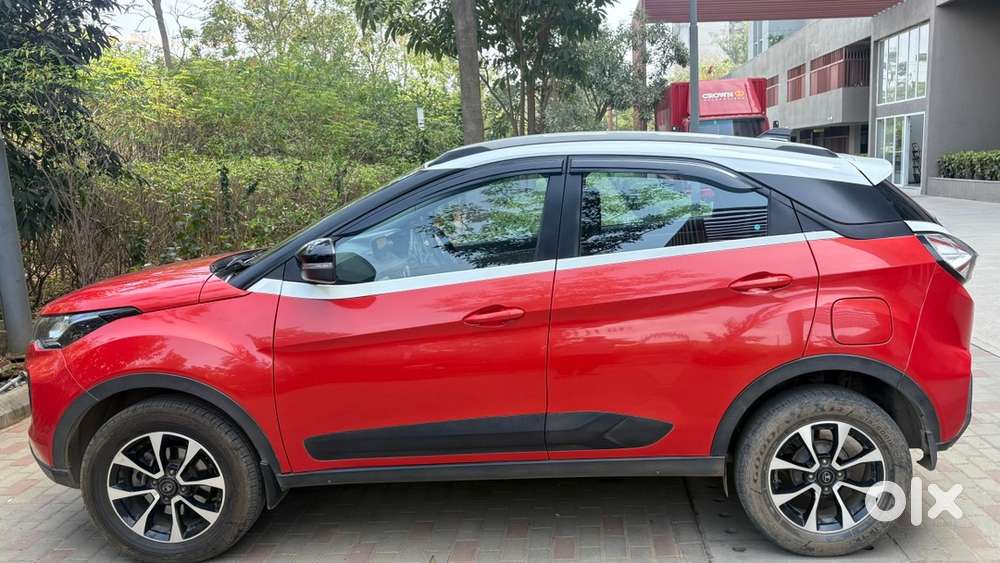 Single Handily Driven Tata Nexon Diesel Top Model