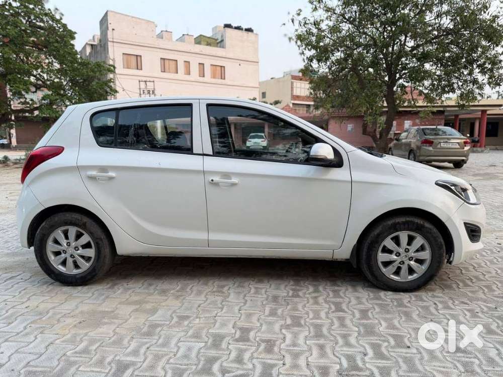 Hyundai I20 Sportz 1.2 Bs-iv, 2012, Diesel