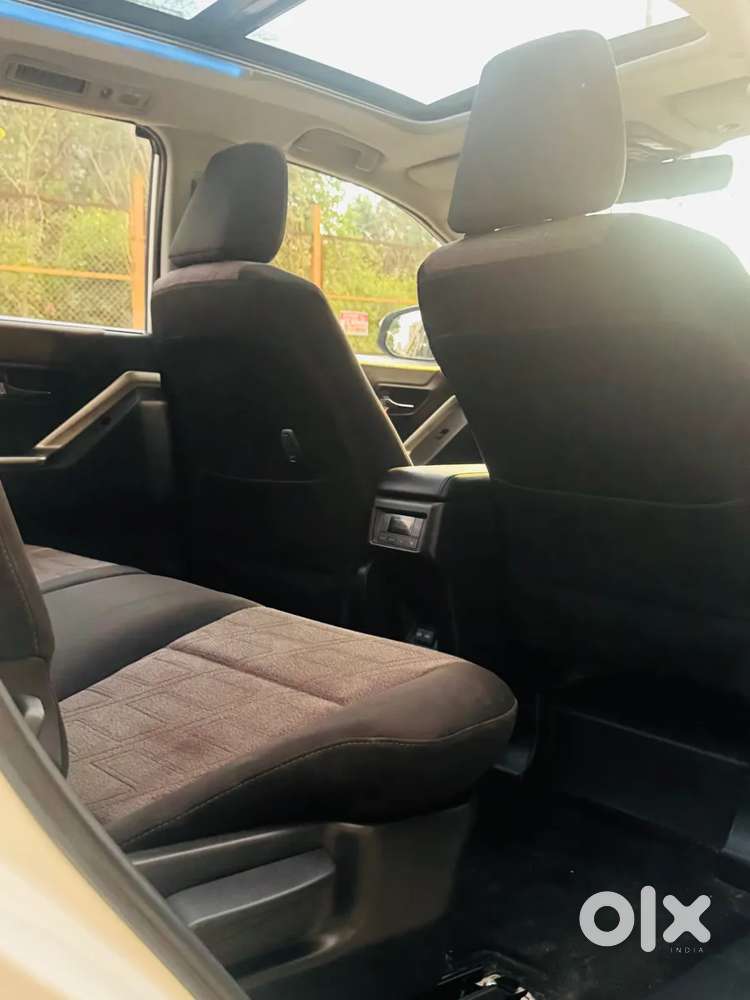 Toyota Innova Hycross 2.0 Vx (o) Hybrid 8 Str, 2024, Petrol