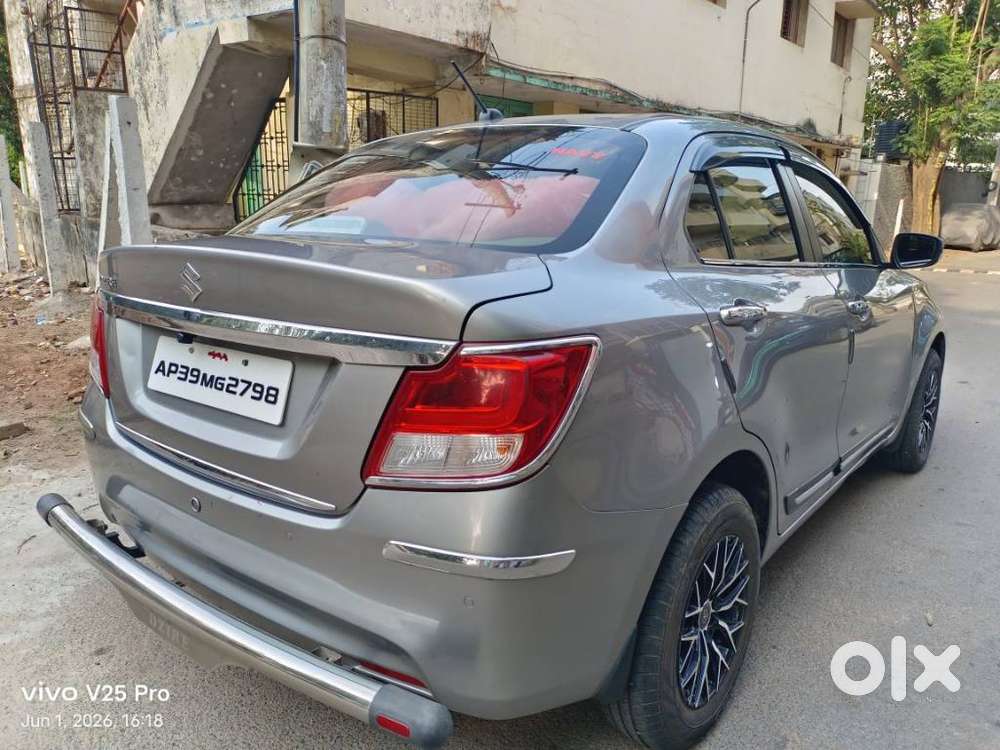 Maruti Suzuki Dzire 1.2 Vxi, 2022, Petrol