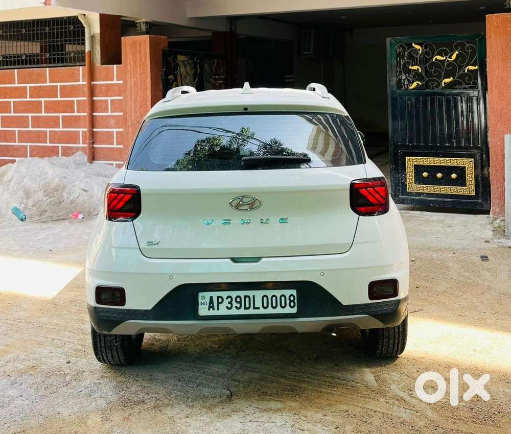 Hyundai Diesel Car 2019 Showrrom Track