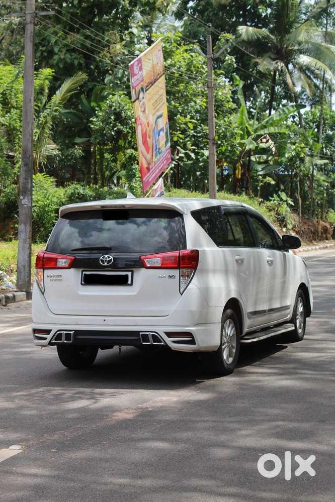Toyota Innova Crysta 2018