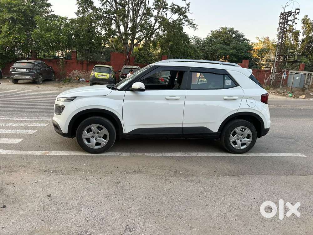 Hyundai Venue 1.2 S Plus, 2021, Petrol