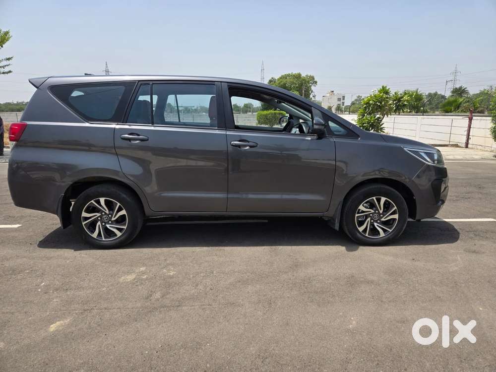Toyota Innova Crysta 2.4 Gx Limited Edition At 7 Str, 2021, Diesel