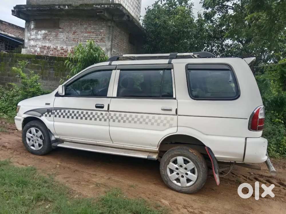 Chevrolet Tavera 2013 Diesel 270 Km Driven