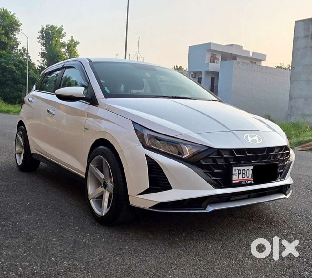 Hyundai I20 Asta (o) 1.2 Ivt, 2025, Petrol