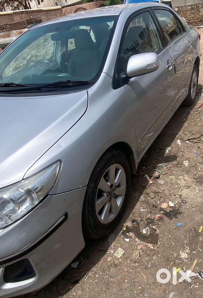 Toyota Corolla Altis 2012