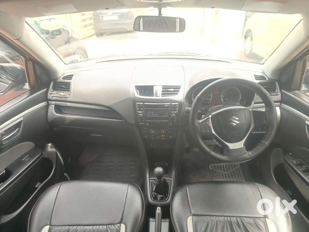Maruti Suzuki Swift Vvt Zxi, 2017, Petrol