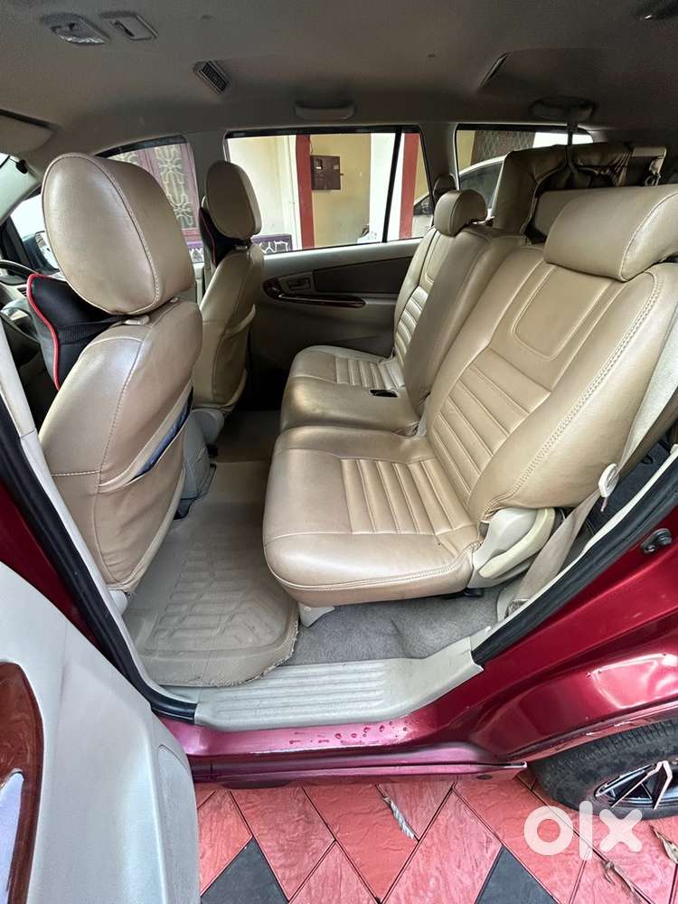 Toyota Innova 2013 Diesel Well Maintained