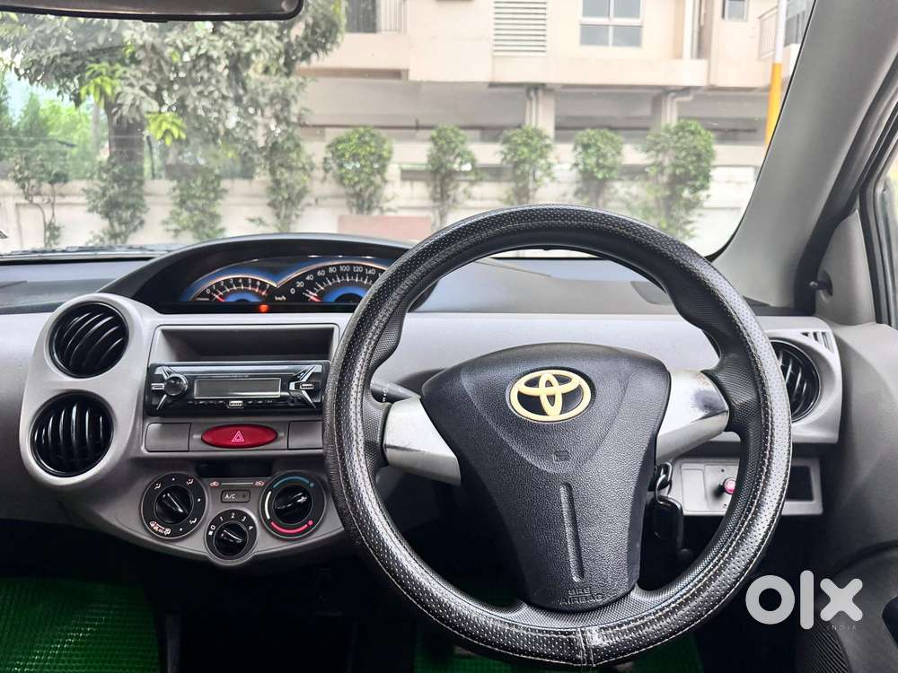 Toyota Etios 2010-2012 G, 2011, Petrol