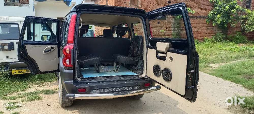 Mahindra Scorpio Classic 2.2 Diesel 2023