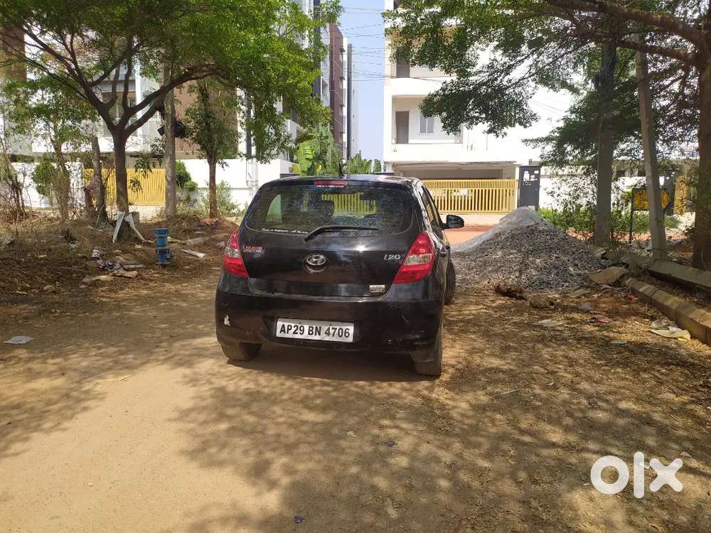 Hyundai I20 2011 Petrol 110000 Km Driven