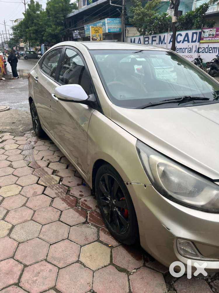 Hyundai Fluidic Verna 2011